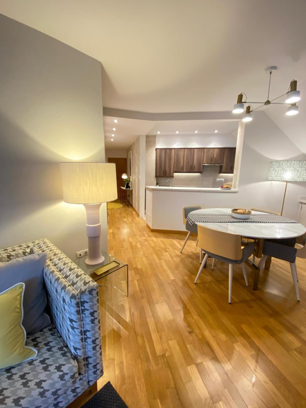 Apartamento Boutique Con Terraza Y Vistas Al Mar. Porto Vilanova 阿罗萨新镇 外观 照片